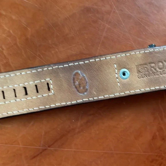 Roxy Watch - Picture 5 of 5